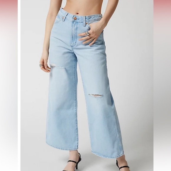 Wrangler Denim - Wrangler worldwide 661 high rise wide leg jeans